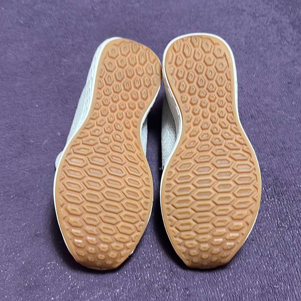 Women’s New Balance Fresh Foam Shoes - Picture 4 of 5